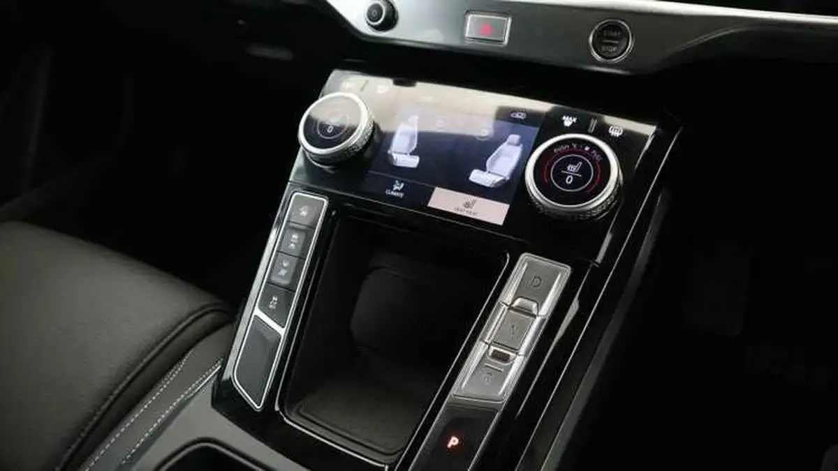 2023-jaguar-i-pace-ev400-r-dynamic-se-black-big-12