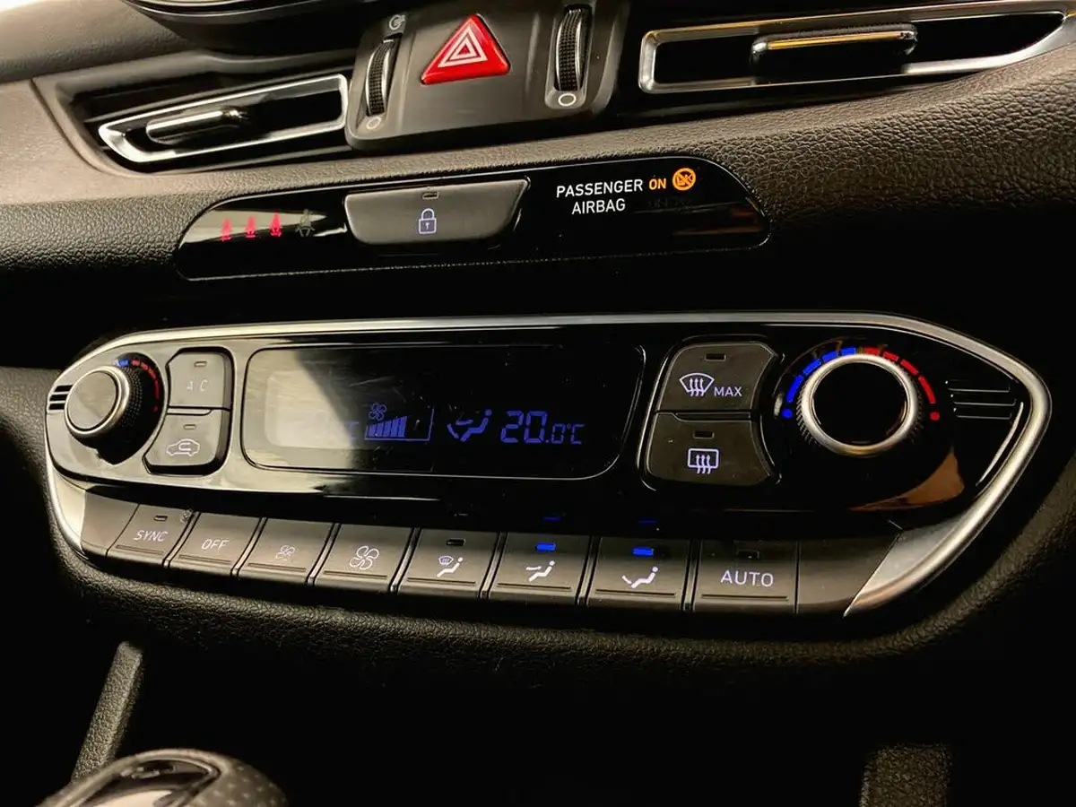 2022-hyundai-i30-15-t-gdi-n-line-hatchback-dct-big-20