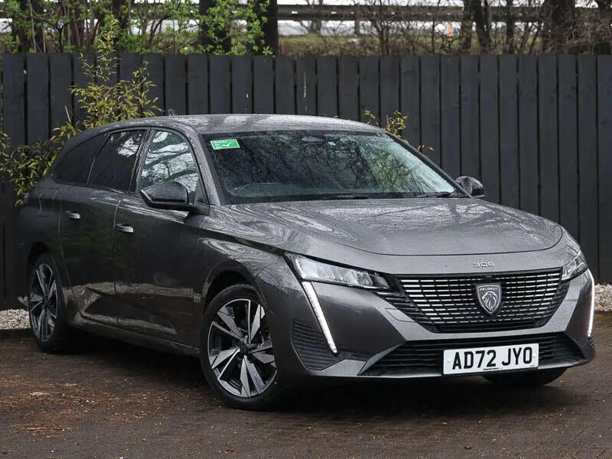 2023-peugeot-308-sw-12-puretech-allure-130ps-ss-eat8-big-0