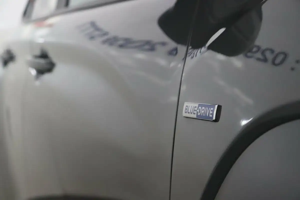 2020-hyundai-kona-e-premium-204ps-big-14