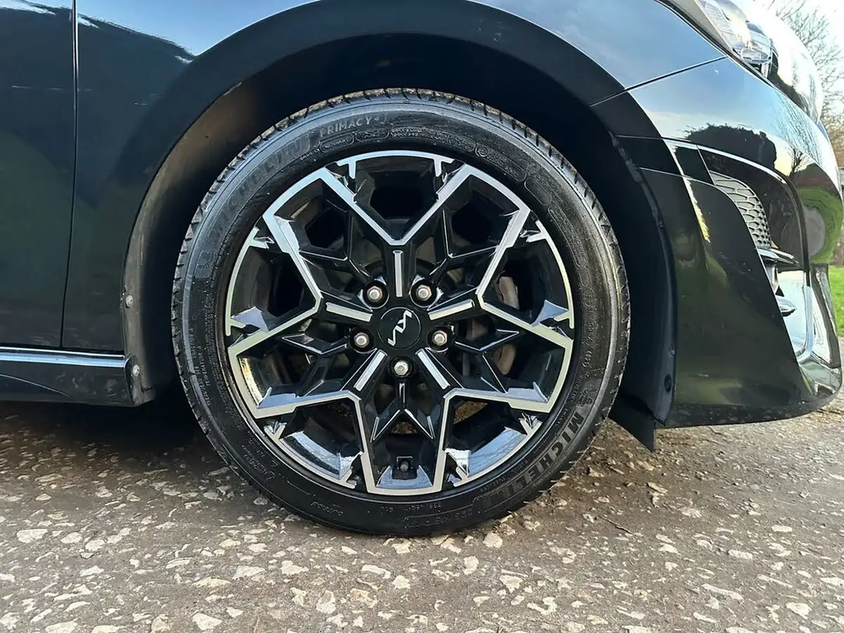 2022-kia-ceed-15-t-gdi-gt-line-big-15