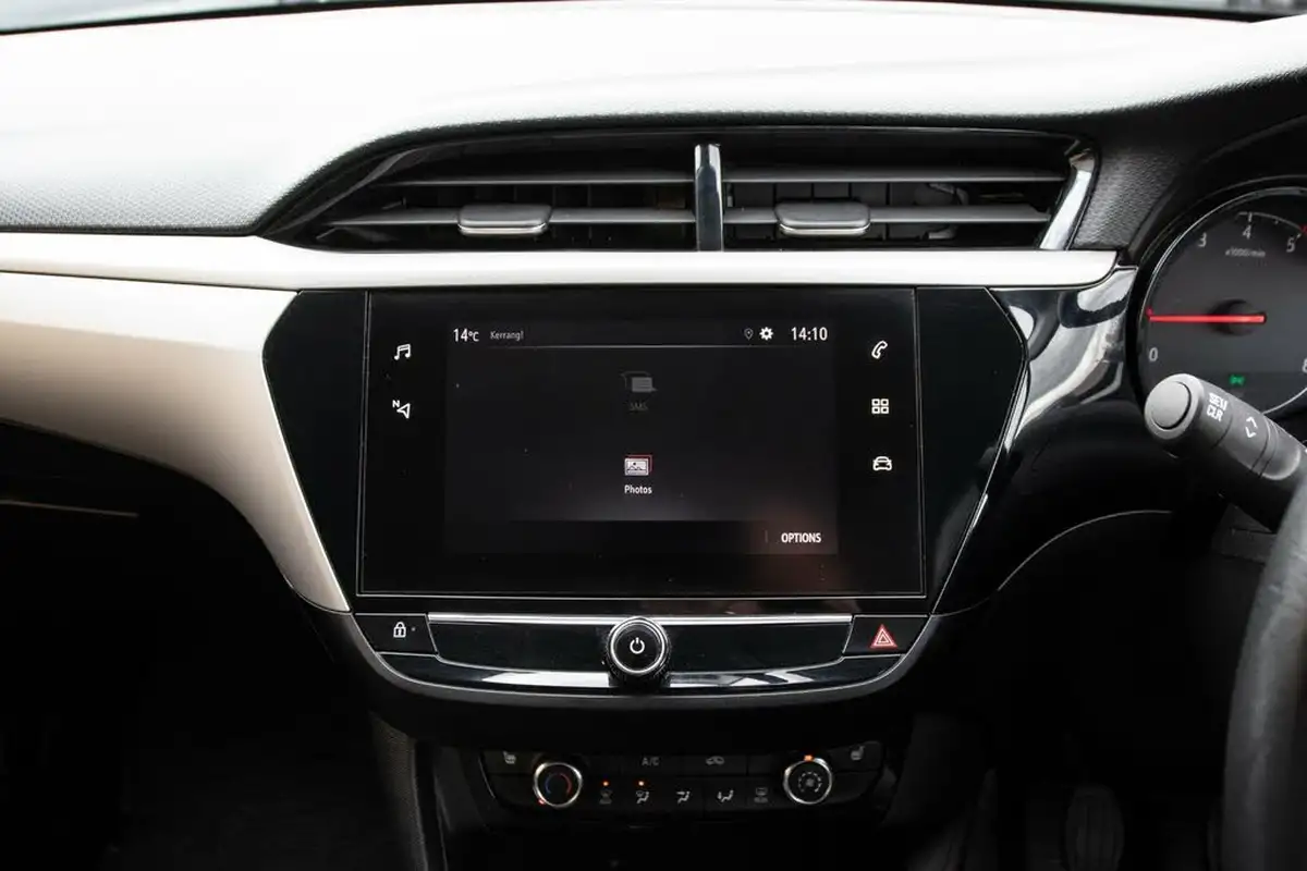 2021-vauxhall-corsa-12i-se-premium-big-23