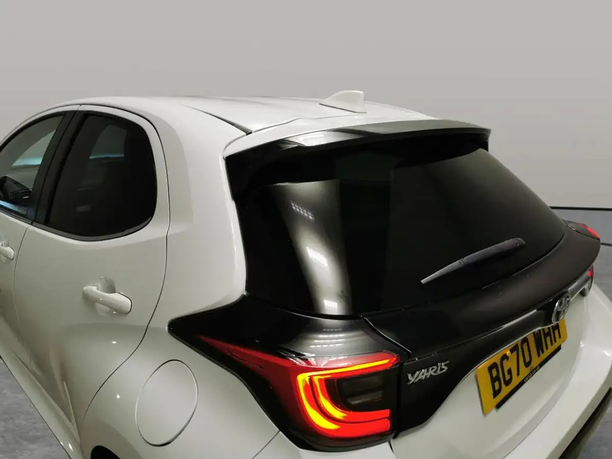 2020-toyota-yaris-15-vvt-i-excel-114bhp-1490cc-big-16