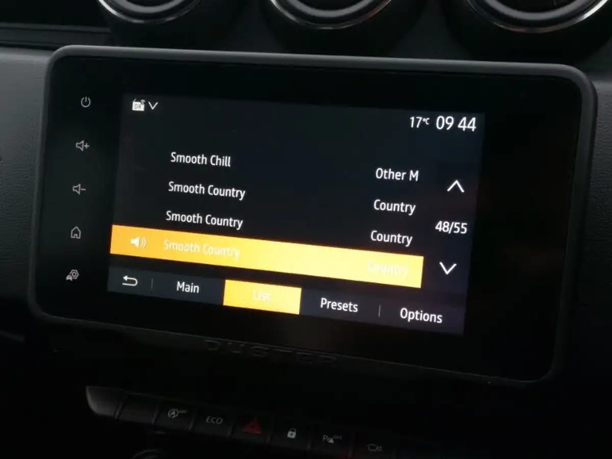 2022-dacia-duster-13-tce-prestige-130bhp-big-18