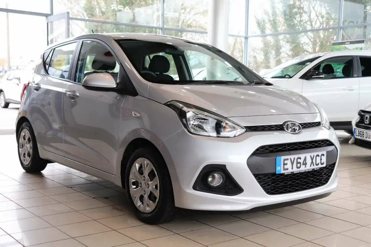 2015-hyundai-i10-12-se-auto-big-10