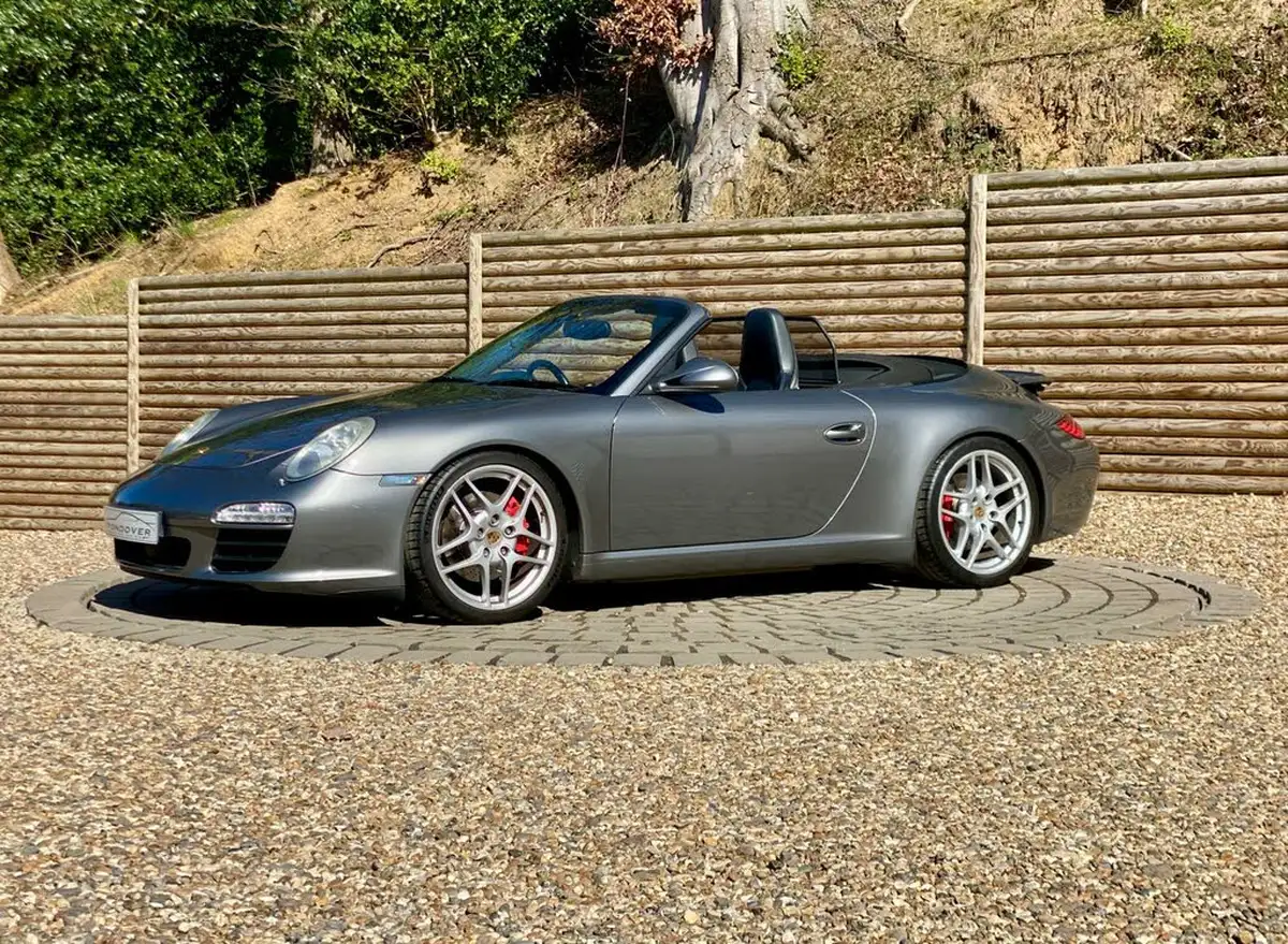 2010-porsche-911-38-carrera-s-cabriolet-auto-big-4