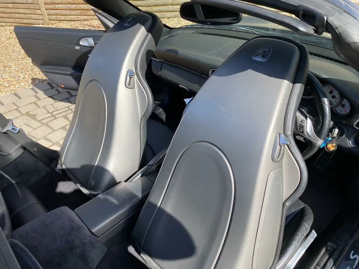 2010-porsche-911-38-carrera-s-cabriolet-auto-big-56