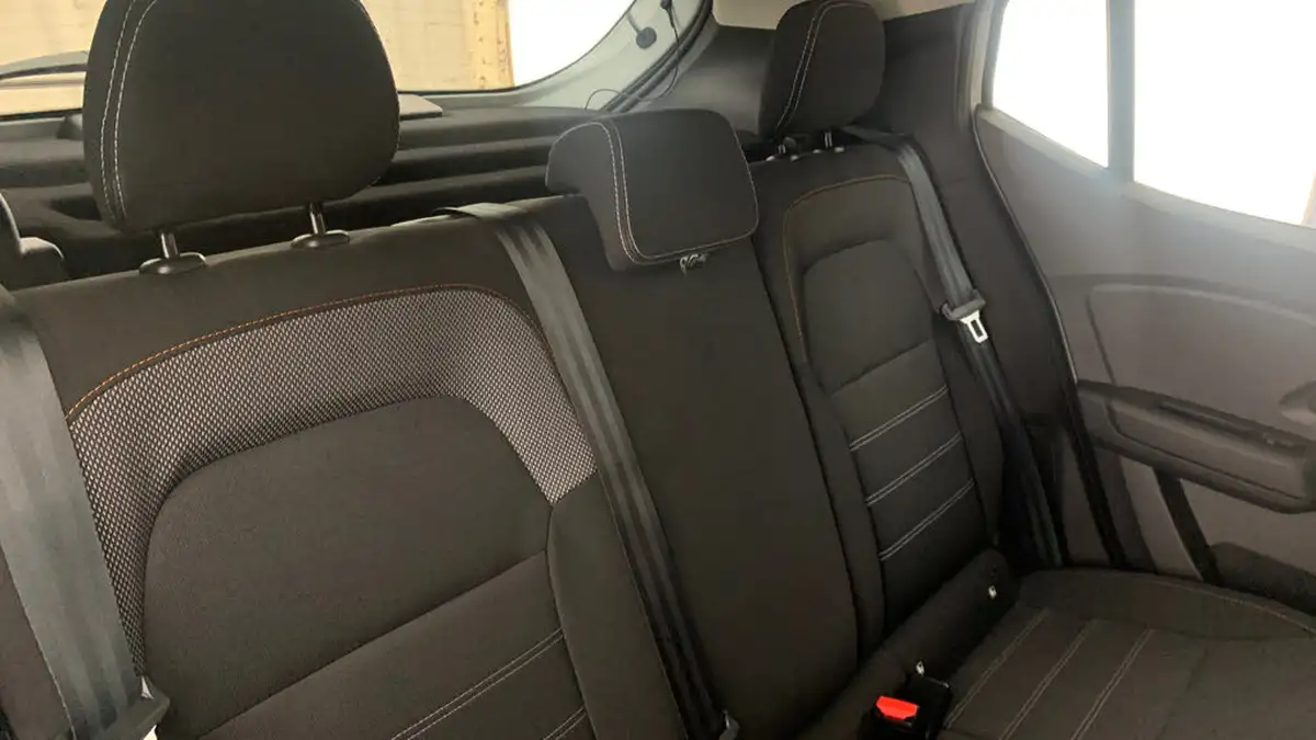 2022-dacia-sandero-stepway-10-tce-comfort-90bhp-big-6