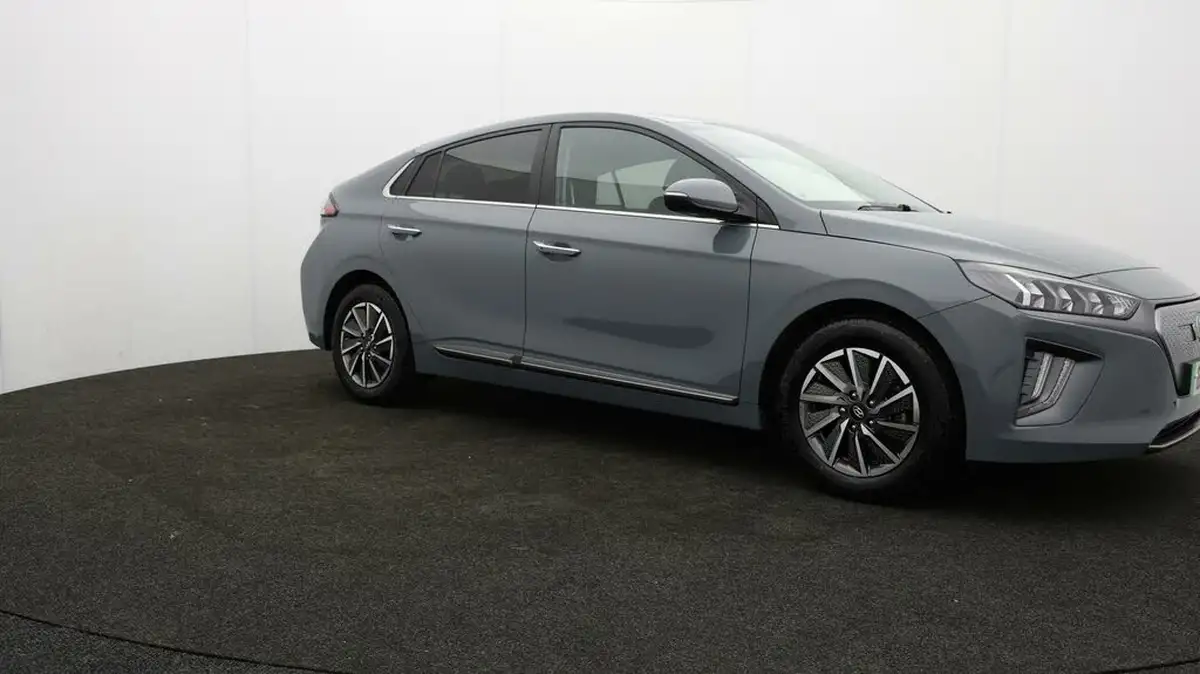 2021-hyundai-ioniq-e-premium-electric-100kw-big-68