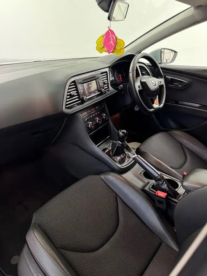 2014-seat-leon-20tdi-fr-cr-ss-hatchback-5d-big-9