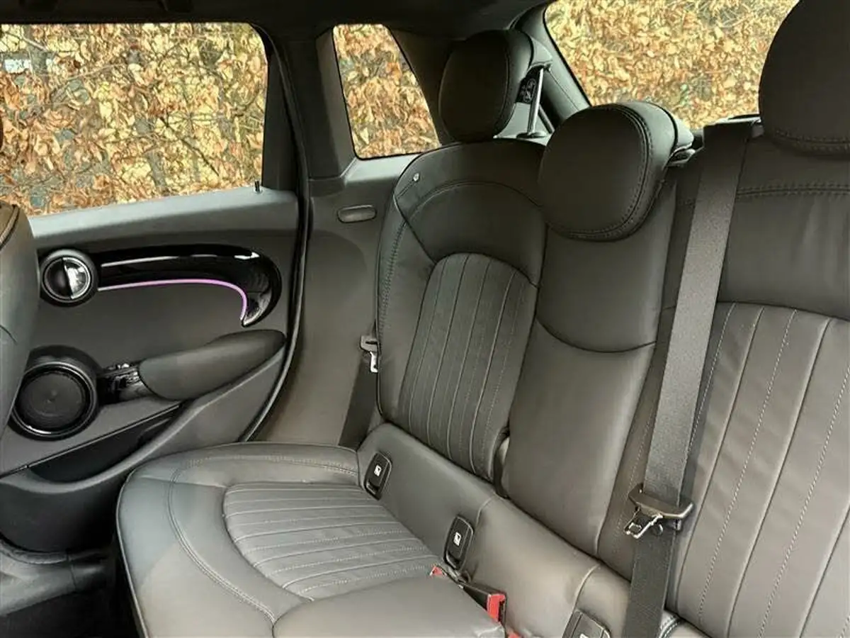 2021-mini-cooper-15-cooper-exclusive-hatchback-5d-auto-big-28