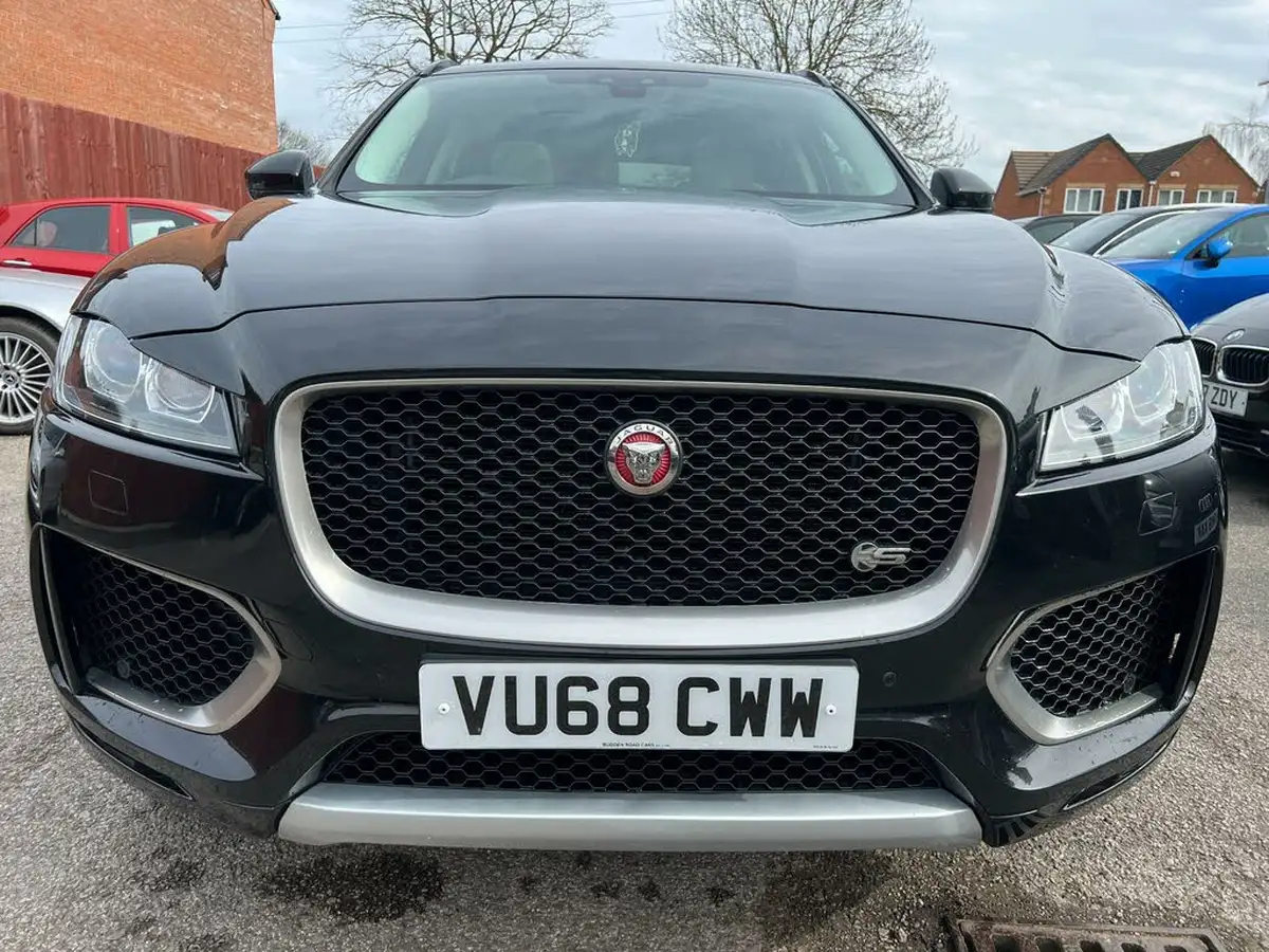 2019-jaguar-f-pace-30td-s-v6-ss-big-33
