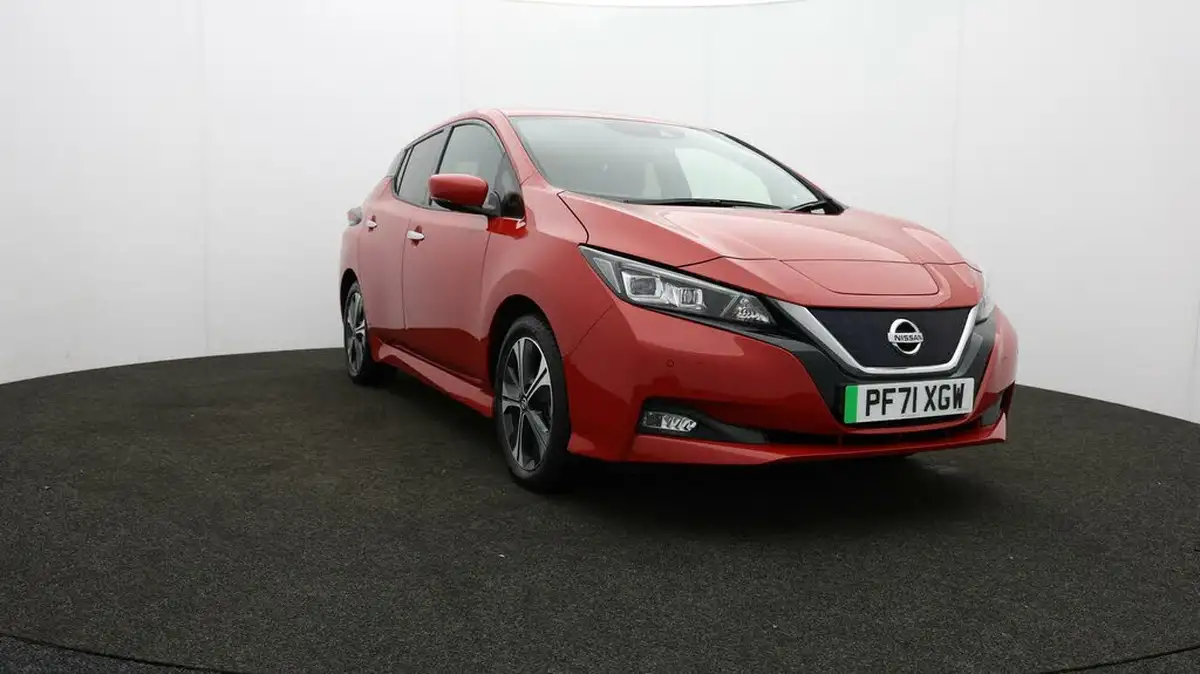 2022-nissan-leaf-e-tekna-big-48