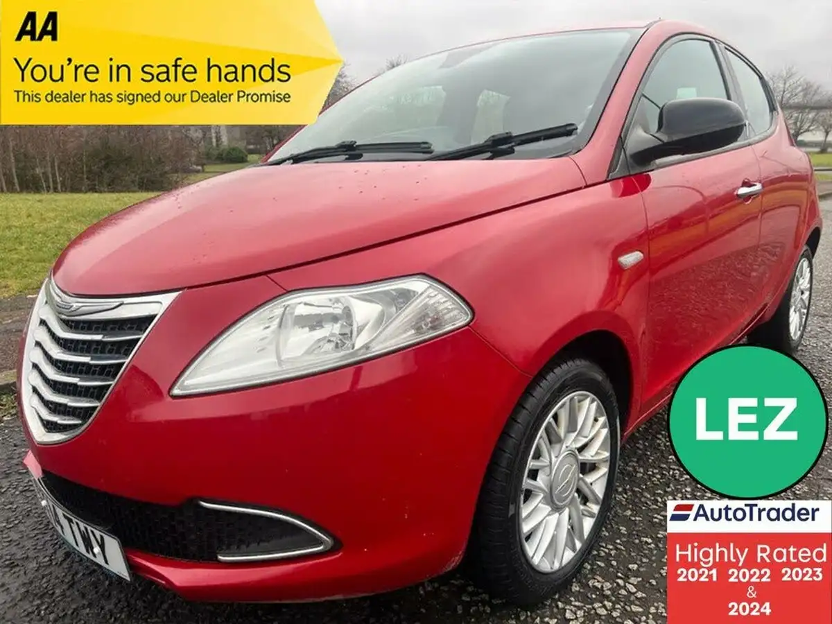 2014-chrysler-ypsilon-12-se-big-0