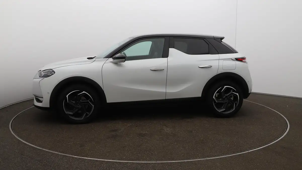 2022-ds-ds-3-crossback-12-puretech-rivoli-130ps-big-4