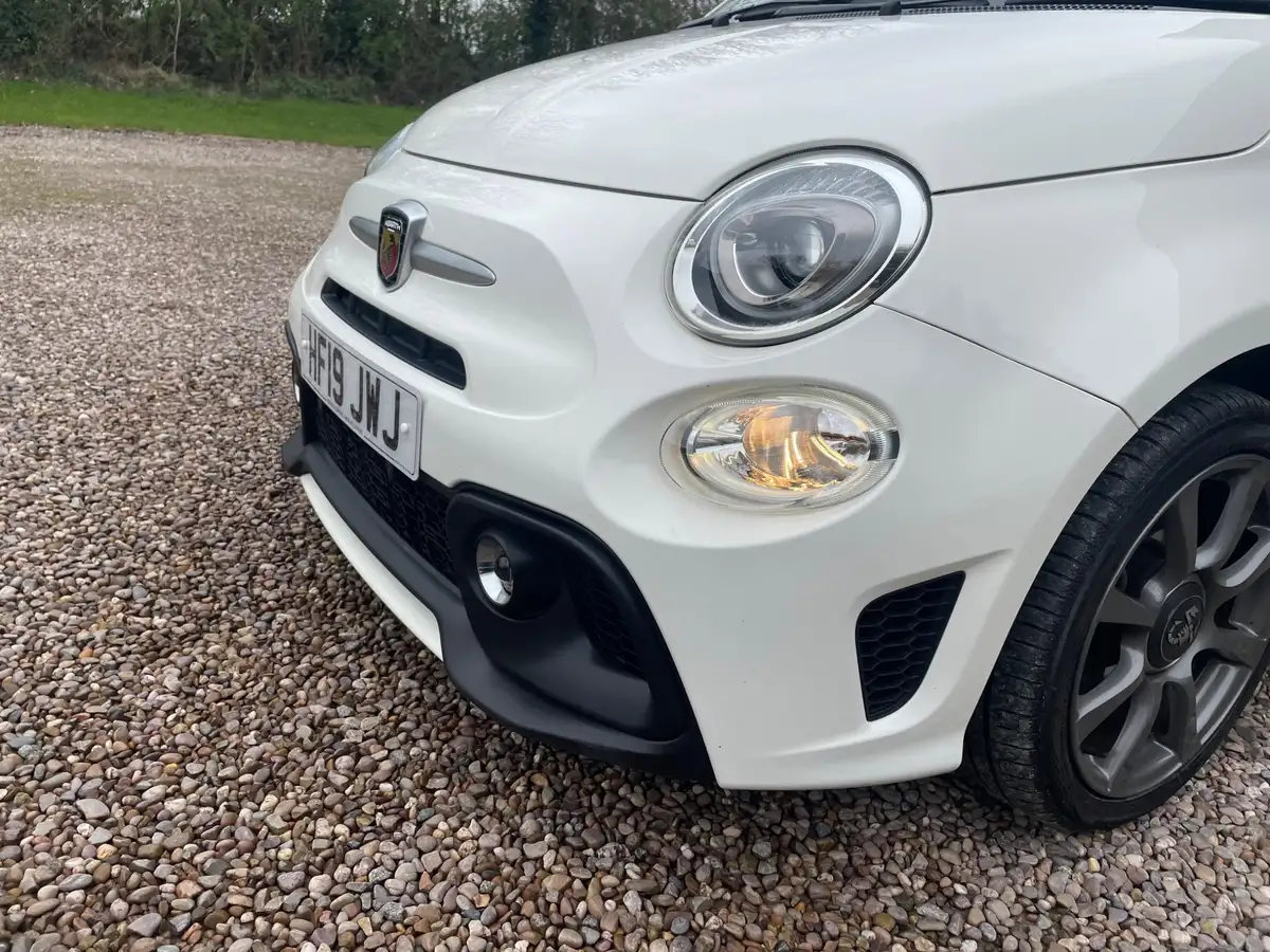 2019-abarth-595-14-tjet-big-21