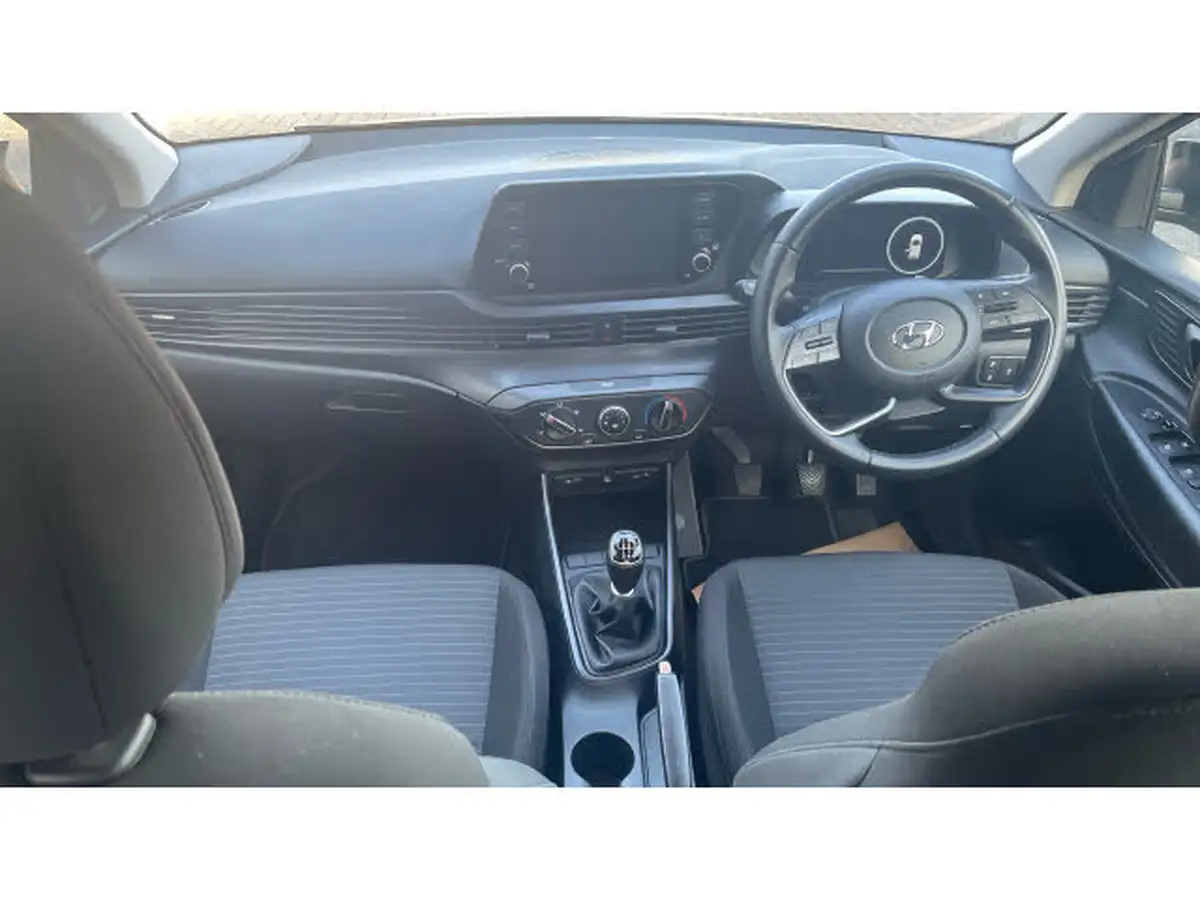 2023-hyundai-i20-10-t-gdi-se-connect-eclutch-imt-big-3