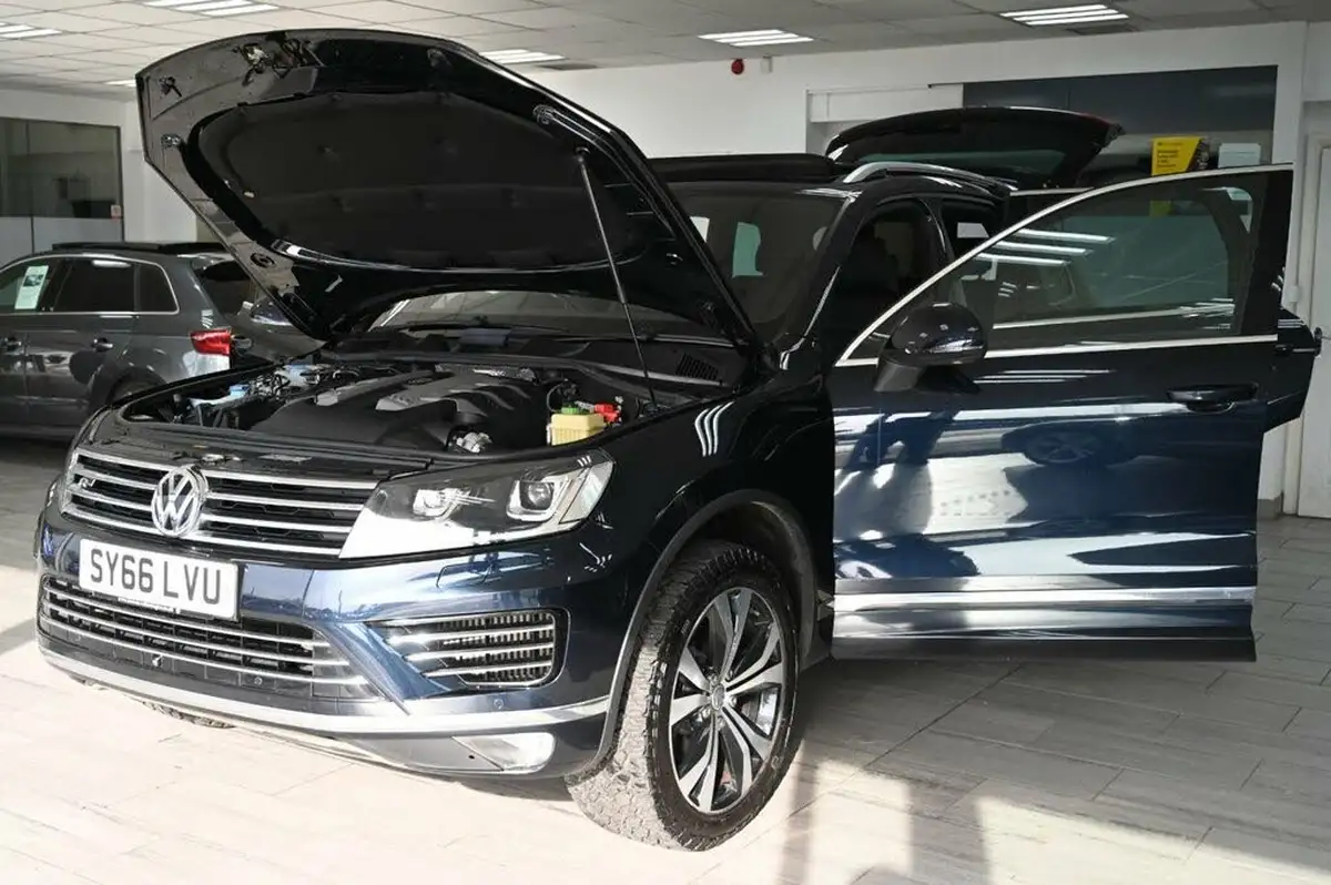 2016-volkswagen-touareg-30tdi-r-line-262ps-2967cc-big-10