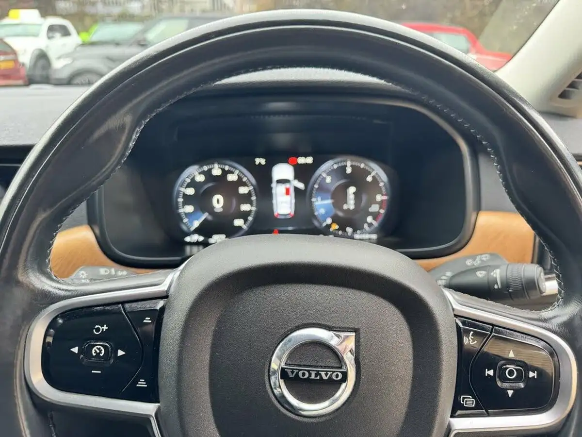2017-volvo-v90-20td-d5-inscription-big-12