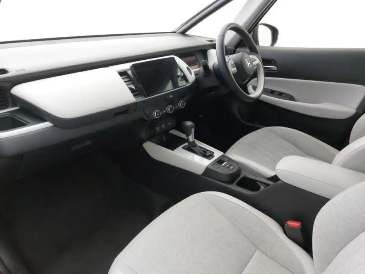 2021-honda-jazz-15-i-mmd-ex-107ps-big-4