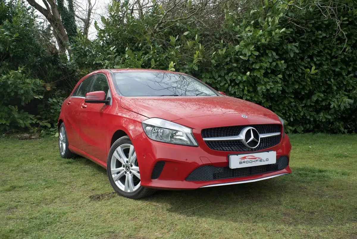 2017-mercedes-benz-a-class-16-a180-sport-executivess-7g-dct-big-1