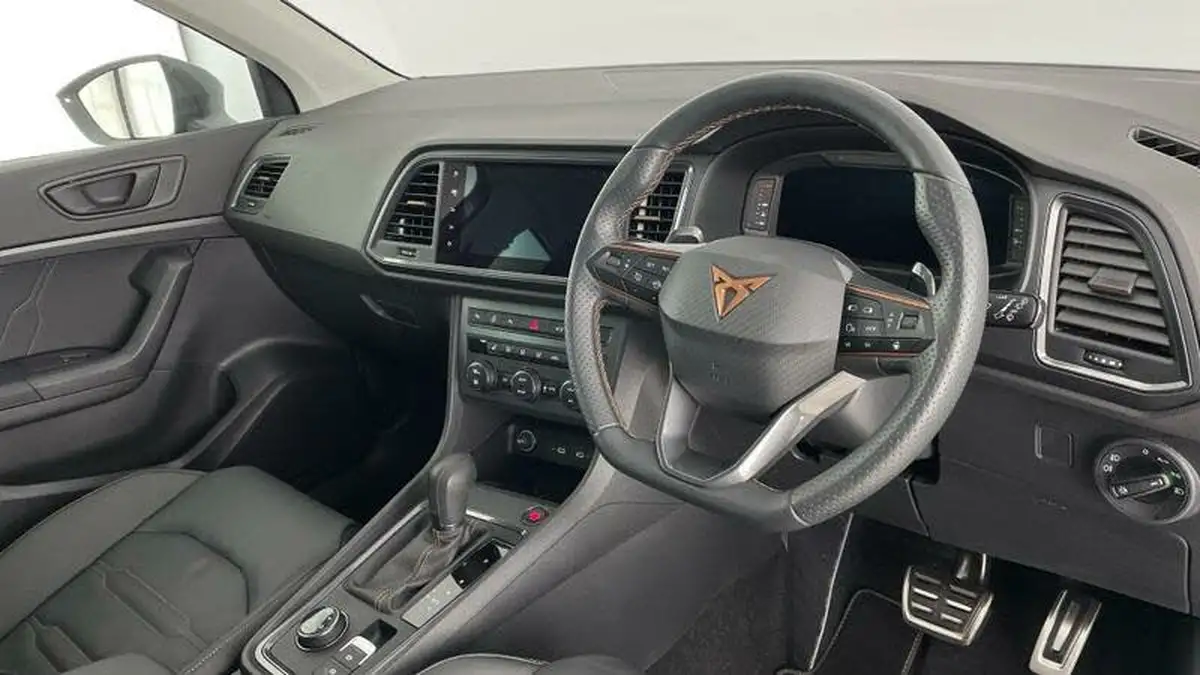 2024-cupra-ateca-15-ecotsi-v2-big-5