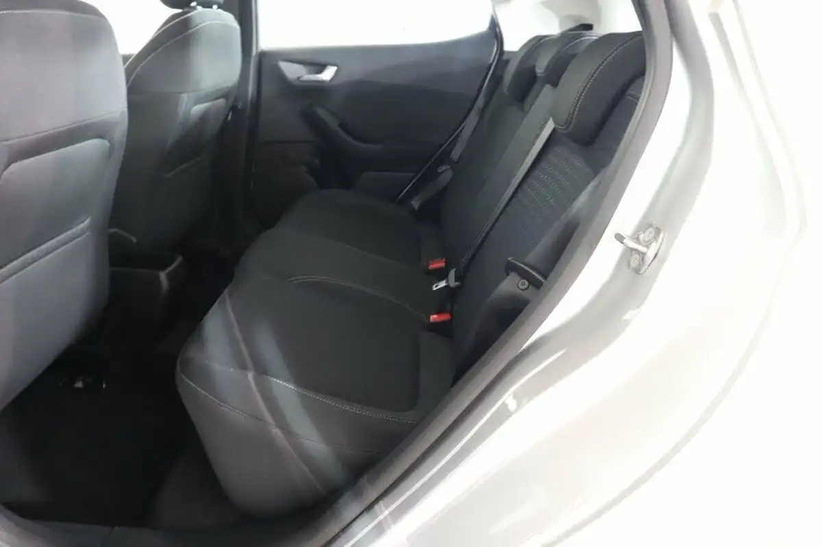 2018-ford-fiesta-10t-zetec-5d-big-33
