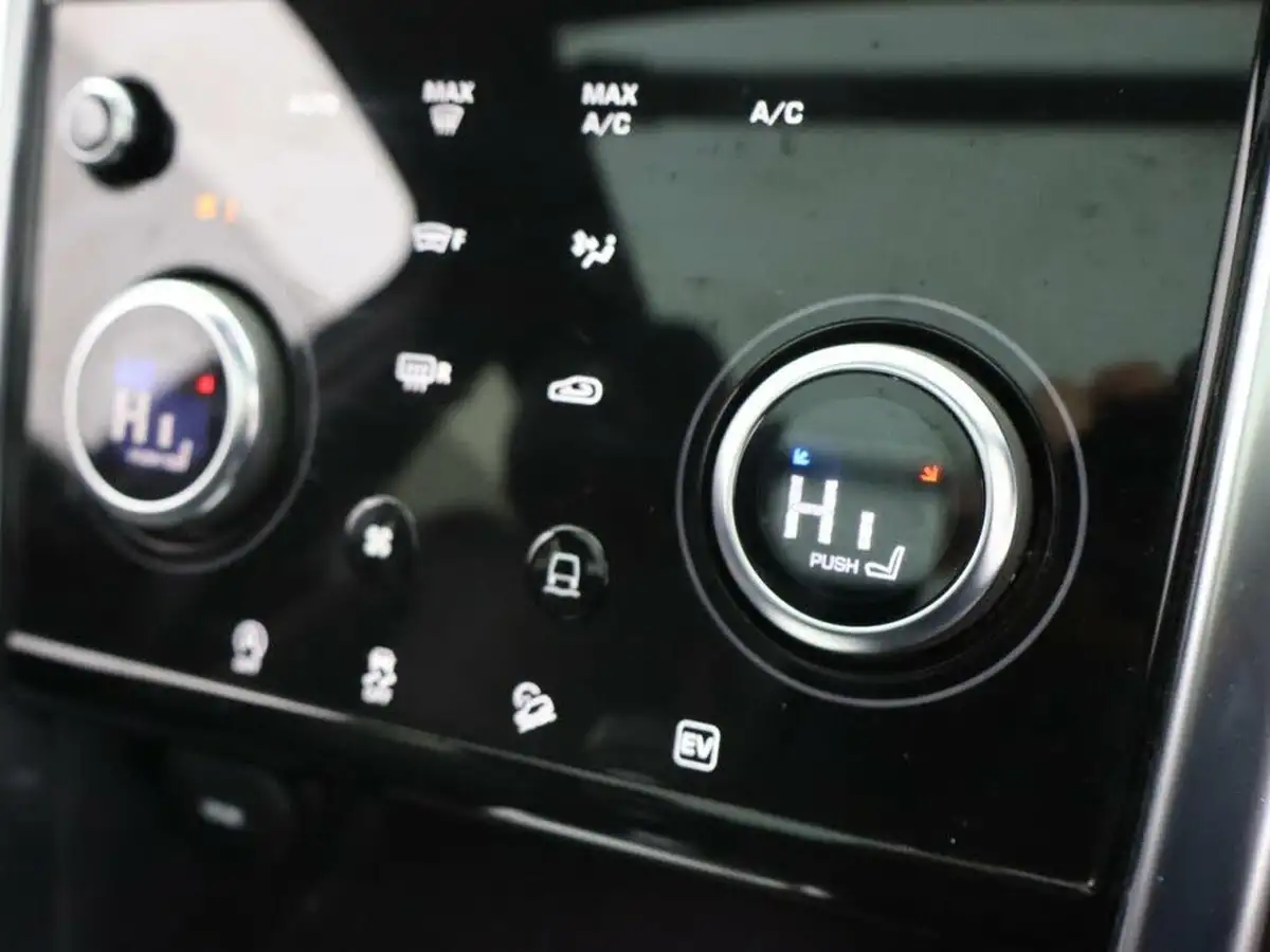 2020-land-rover-discovery-sport-15-p300e-r-dynamic-hse-309ps-1498cc-big-20