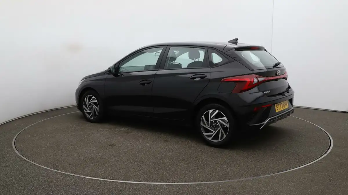 2024-hyundai-i20-10-t-gdi-advance-big-34