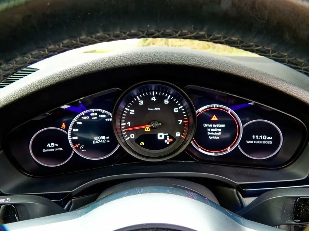 2020-porsche-cayenne-30-v6-coupe-big-37