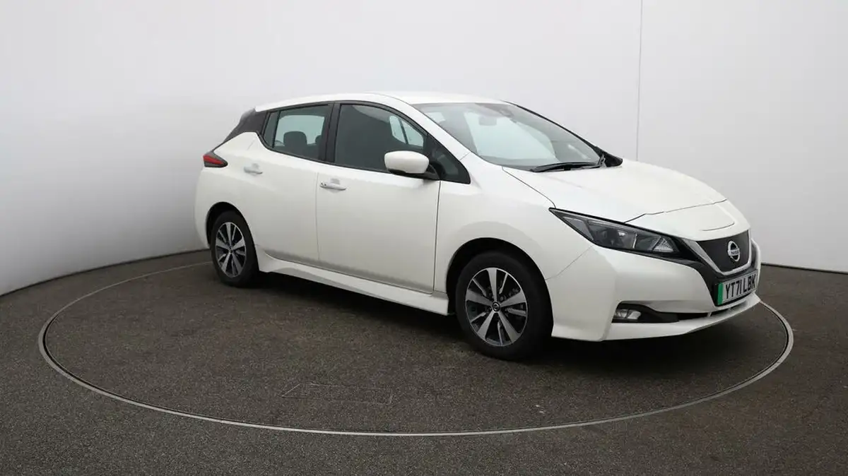 2022-nissan-leaf-e-acenta-big-1
