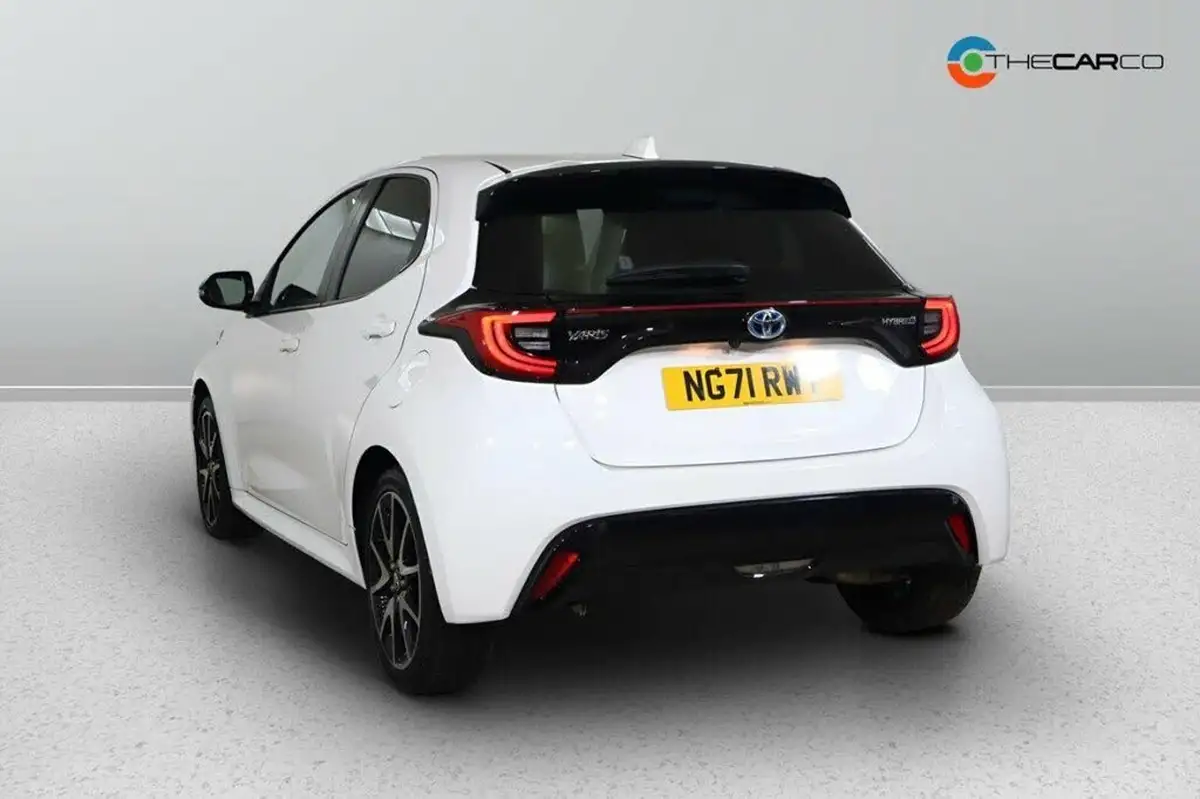 2022-toyota-yaris-15-vvt-i-dynamic-big-4