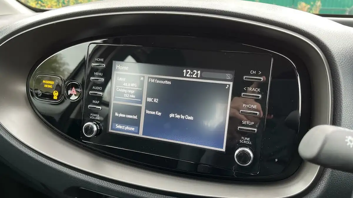 2023-toyota-aygo-x-10-vvt-i-pure-cvt-big-6