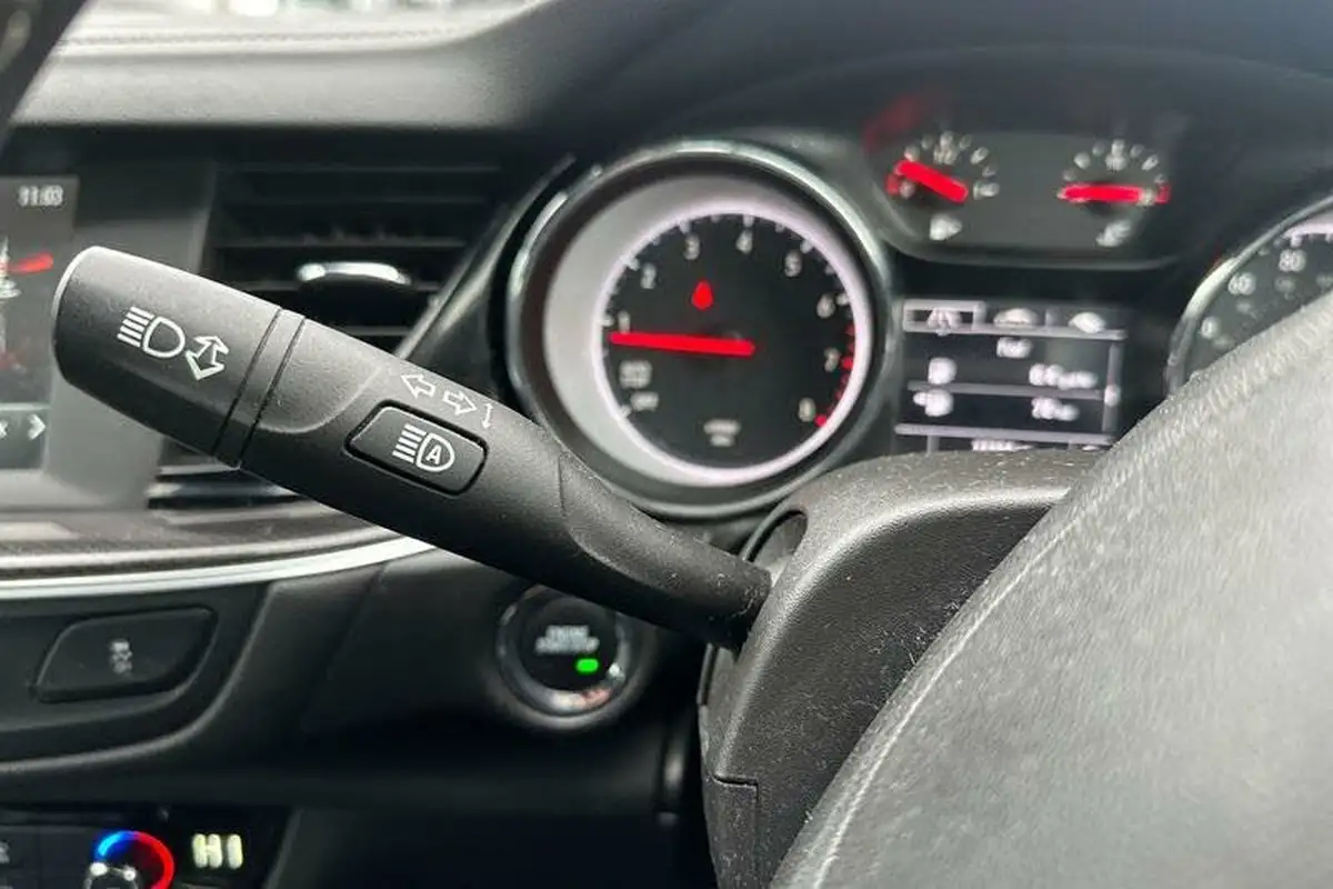 2019-vauxhall-insignia-grand-sport-15-turbo-sri-vx-line-nav-ss-auto-big-13