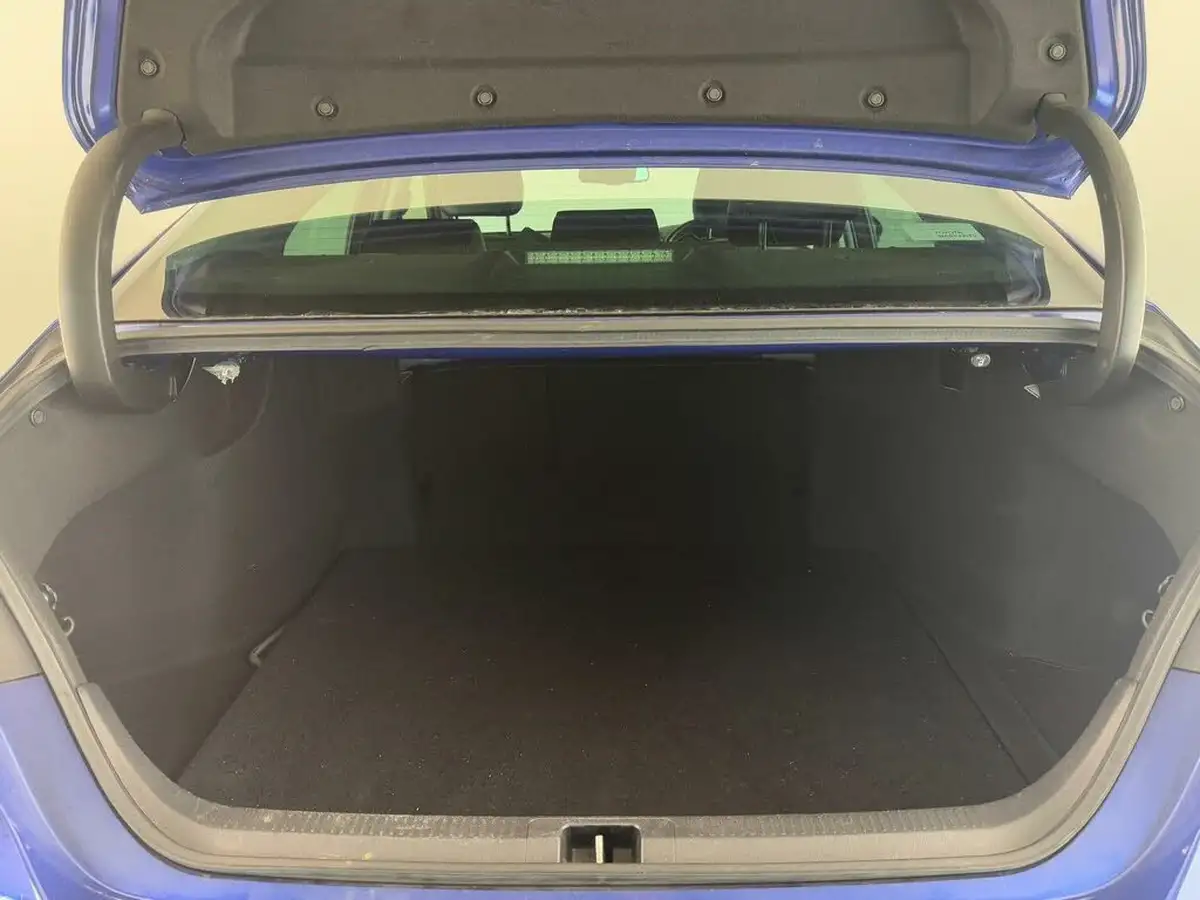 2020-toyota-camry-25-vvt-i-excel-big-39