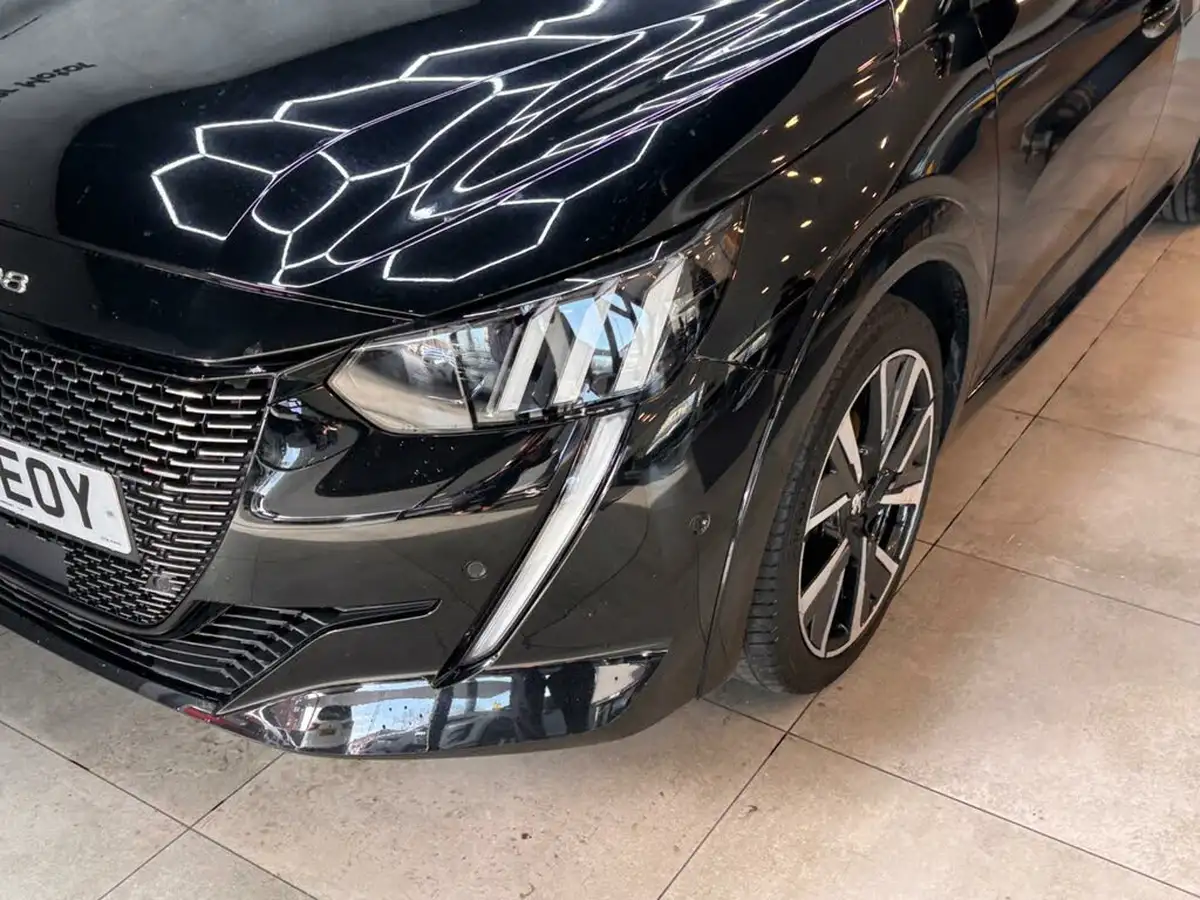 2022-peugeot-208-12-puretech-gt-100bhp-big-22