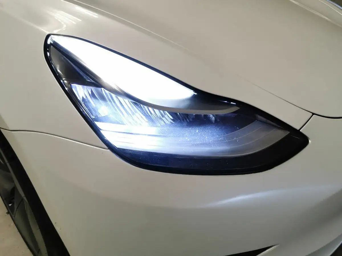 2020-tesla-model-3-e-standard-plus-big-6