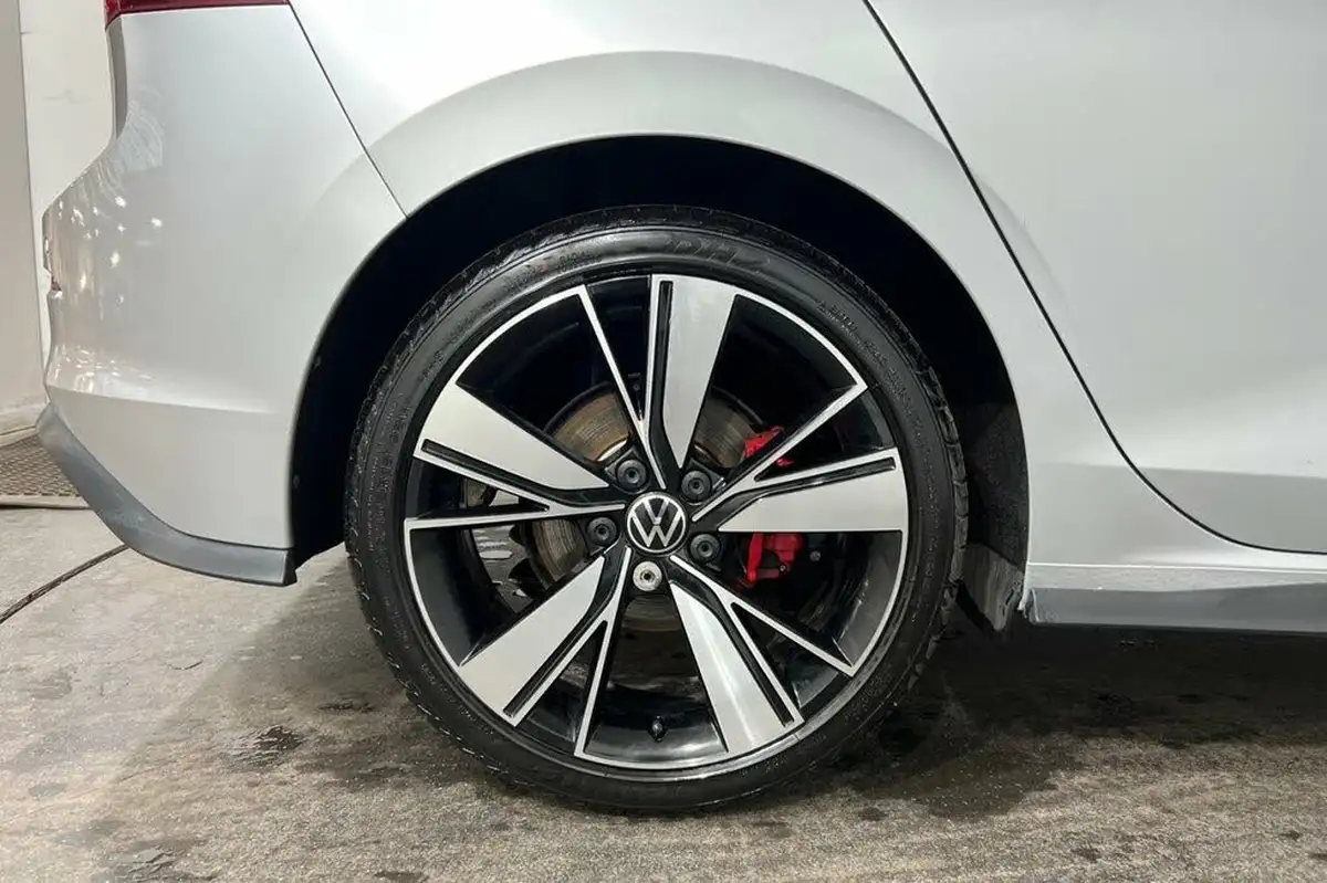 2022-volkswagen-golf-20tdi-gtd-big-13