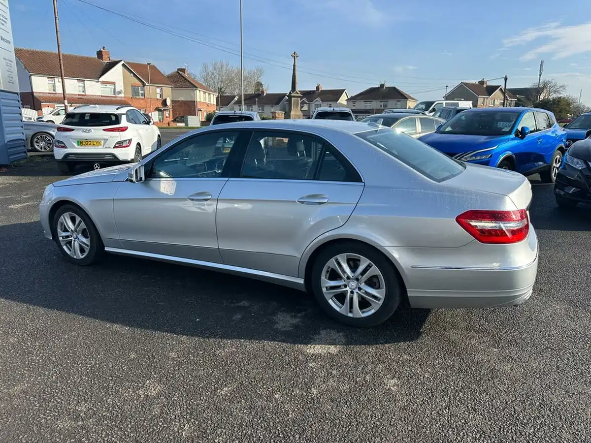 2012-mercedes-benz-e-class-30td-e350-avantgarde-auto-big-10