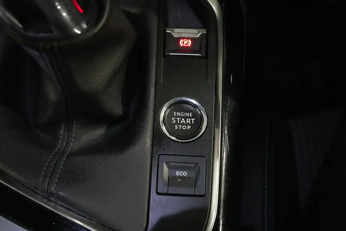 2021-peugeot-3008-suv-12-puretech-allure-premium-big-44