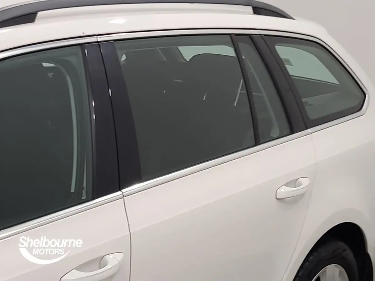 2019-skoda-octavia-16tdi-se-technology-estate-big-24