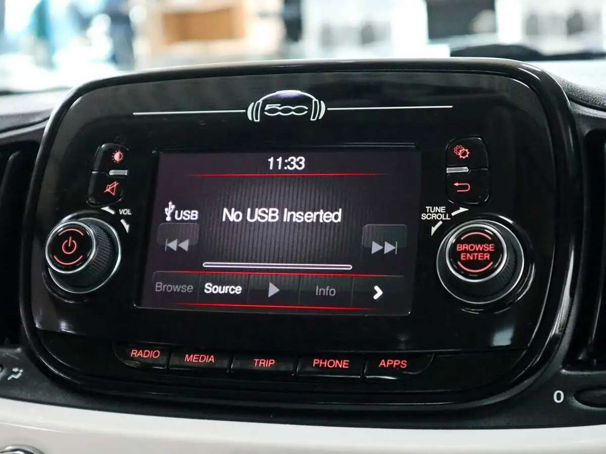 2018-fiat-500-12-lounge-dualogic-big-26