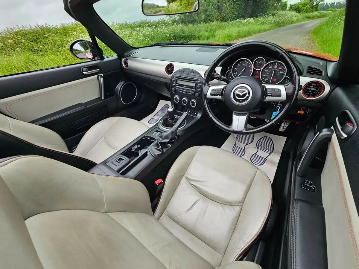 2012-mazda-mx-5-20-kuro-edition-big-27