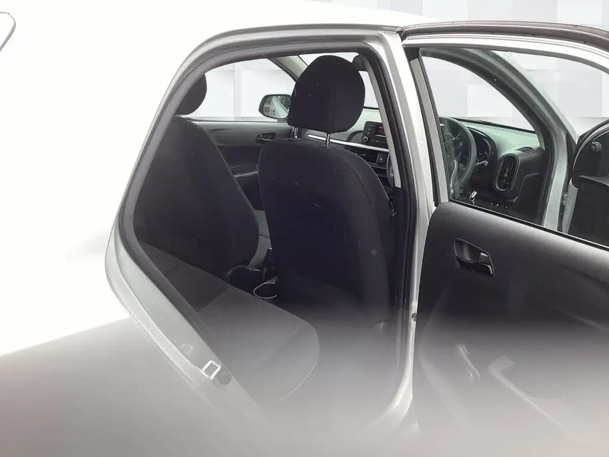 2018-kia-picanto-10-1-65bhp-adap-big-8