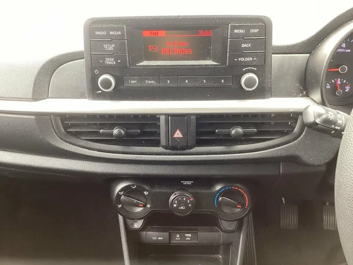 2018-kia-picanto-10-1-65bhp-adap-big-12