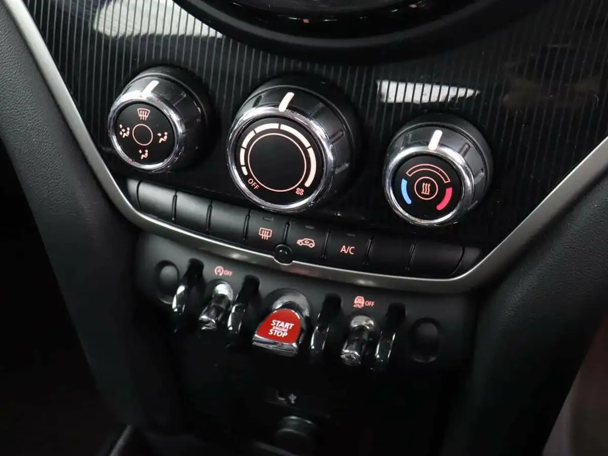 2020-mini-countryman-15-cooper-exclusive-big-37