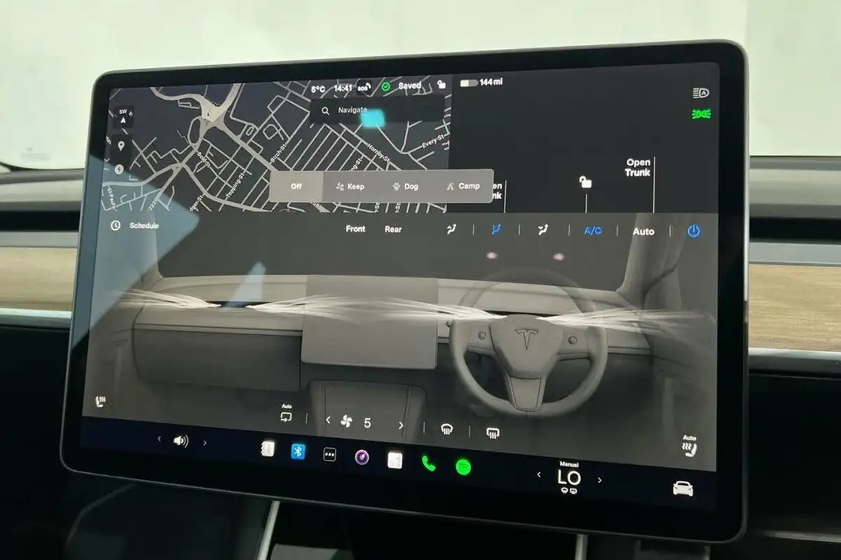 2021-tesla-model-3-e-performance-4x4-big-30