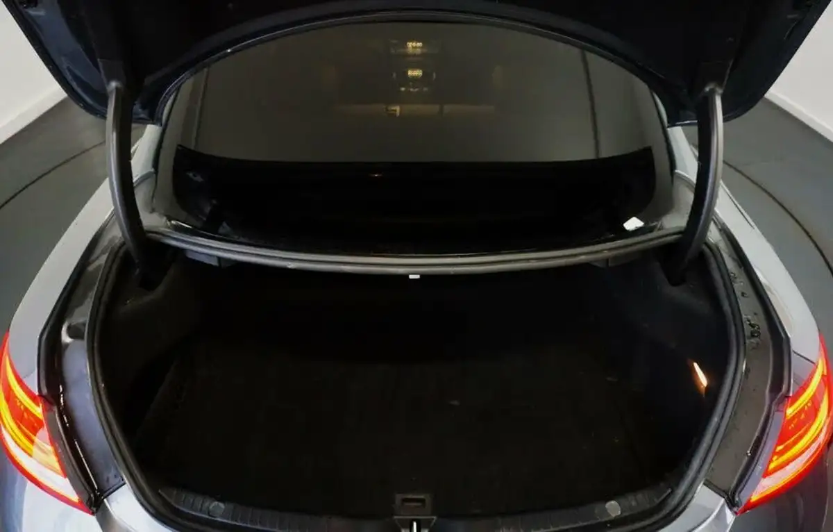2018-mercedes-benz-c-class-40-c63-amg-premiumss-coupe-2d-speedshift-mct-big-7