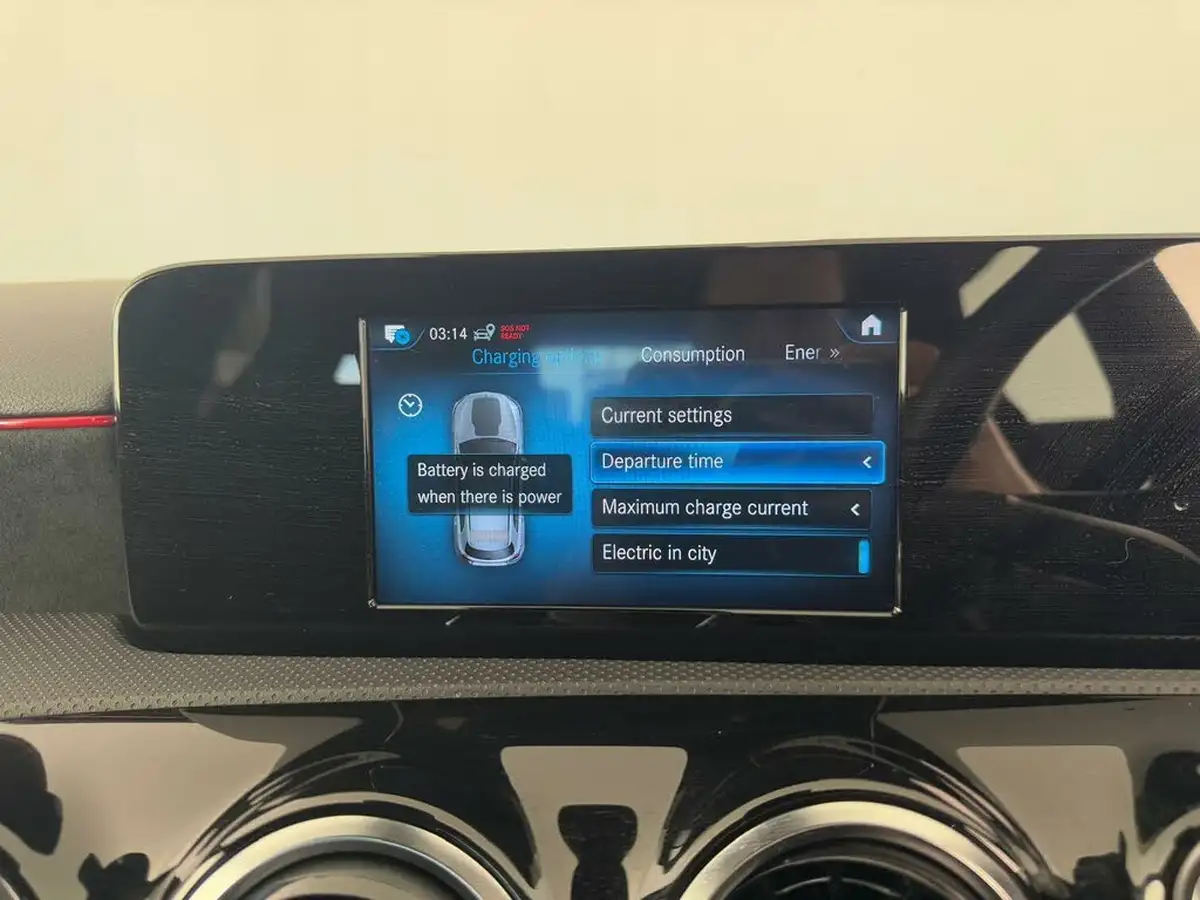 2021-mercedes-benz-a-class-13-a250e-amg-line-hatchback-5d-big-50