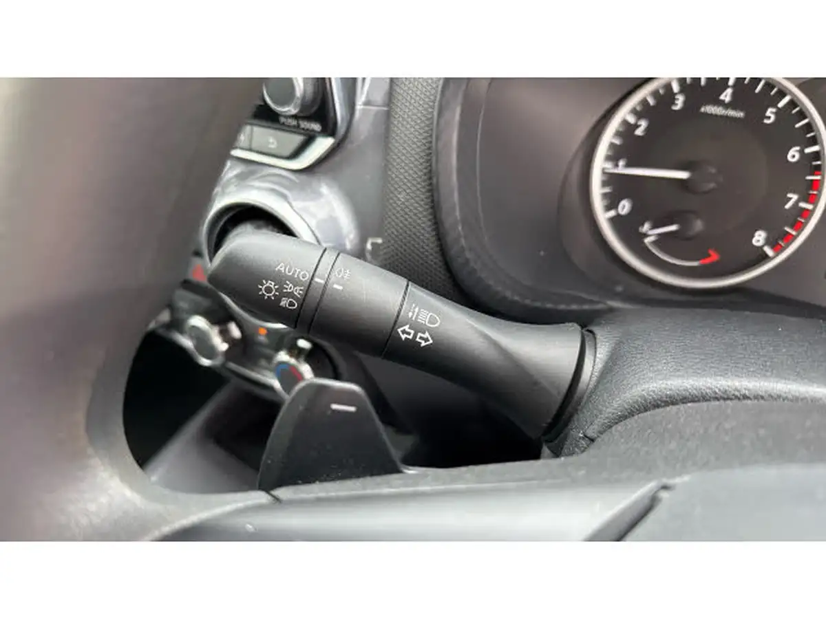 2023-nissan-juke-10-dig-t-acenta-dct-big-36